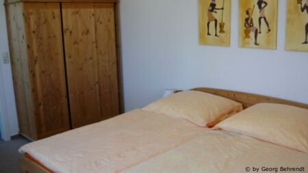 Schlafzimmer (2)